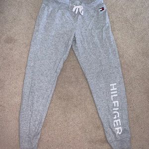 Tommy Hilfiger joggers